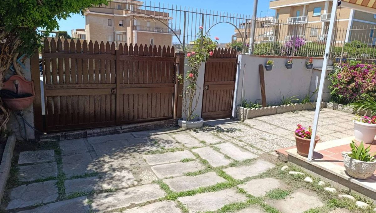 Appartamento in vendita via Bologna, Ardea