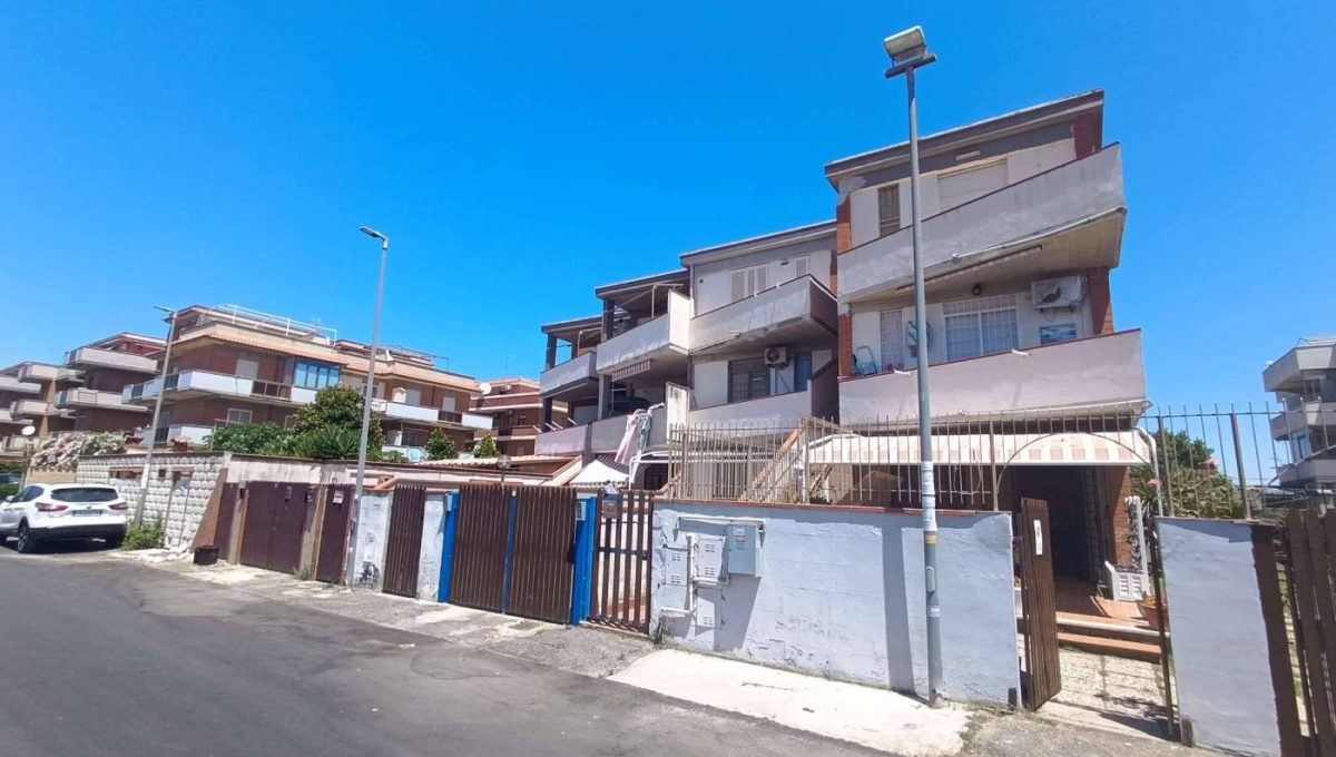 Appartamento in vendita via Bologna, Ardea