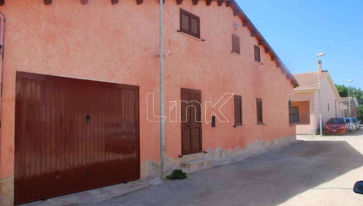 Casa indipendente in vendita in via Pauì e Grechi, San Vero Milis