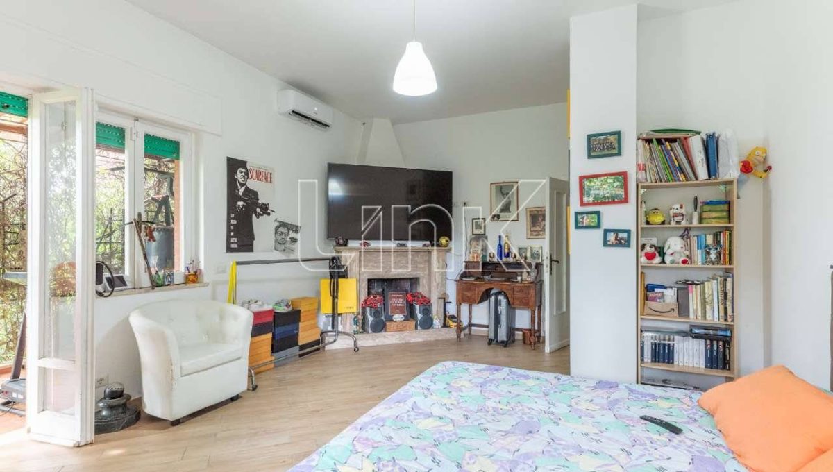 Appartamento in vendita in via della Giustiniana, Roma