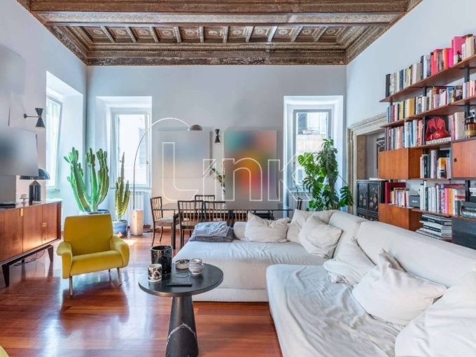 Appartamento in affitto via di Parione, Roma
