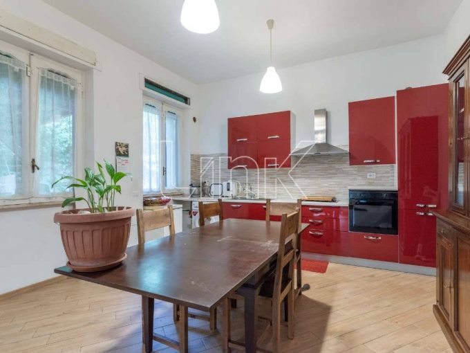 Appartamento in vendita in via della Giustiniana, Roma
