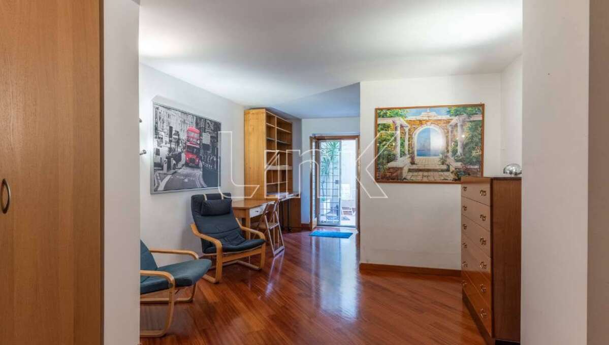 Appartamento in vendita via della Mendola, Roma