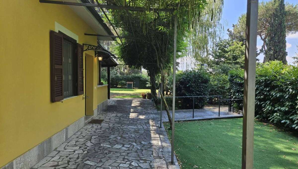Casa indipendente in affitto in via di Grottarossa, Roma