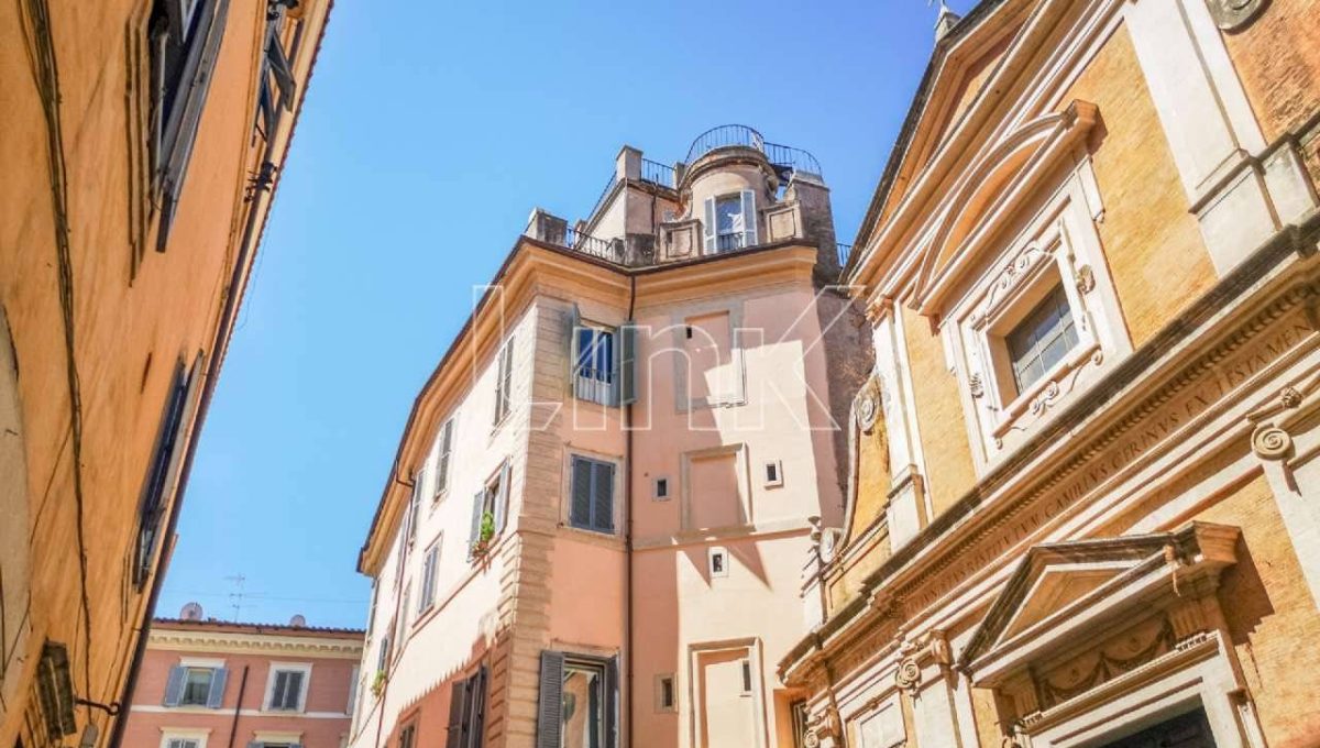 Appartamento in affitto via di Parione, Roma