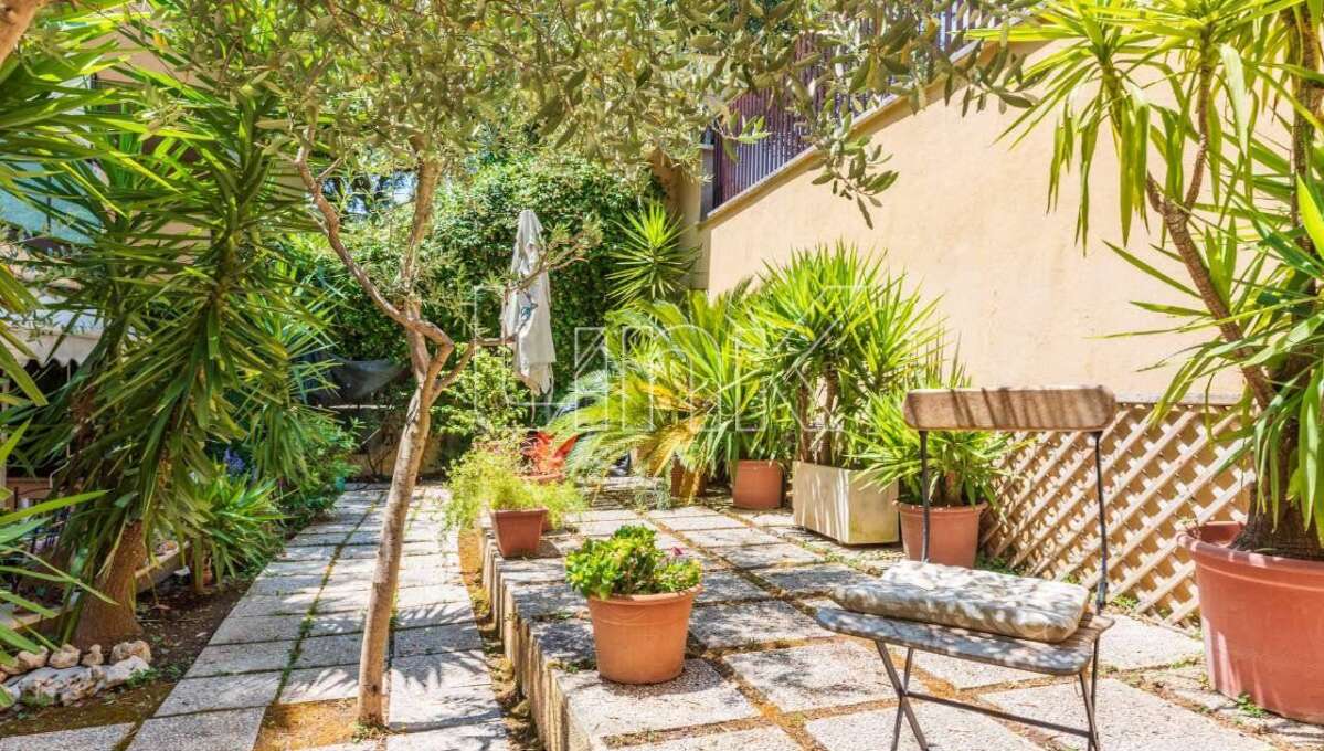 Appartamento in vendita via della Mendola, Roma