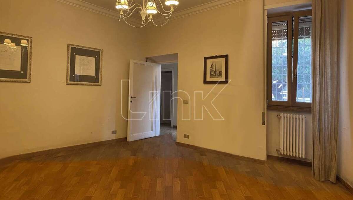 Appartamento in vendita in via Al Sesto Miglio, Roma