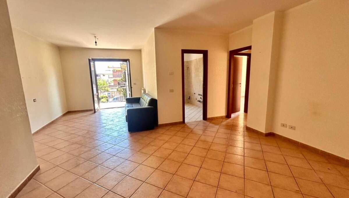 Appartamento in vendita in via Ortucchio, Roma