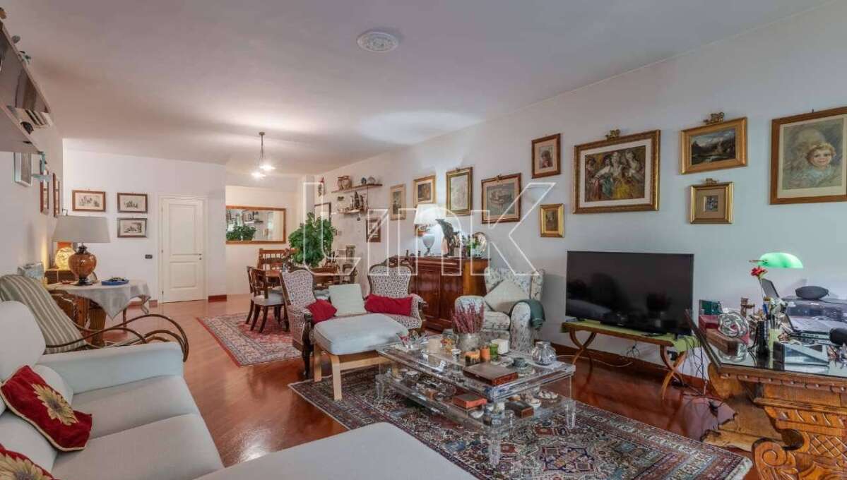 Appartamento in vendita via della Mendola, Roma