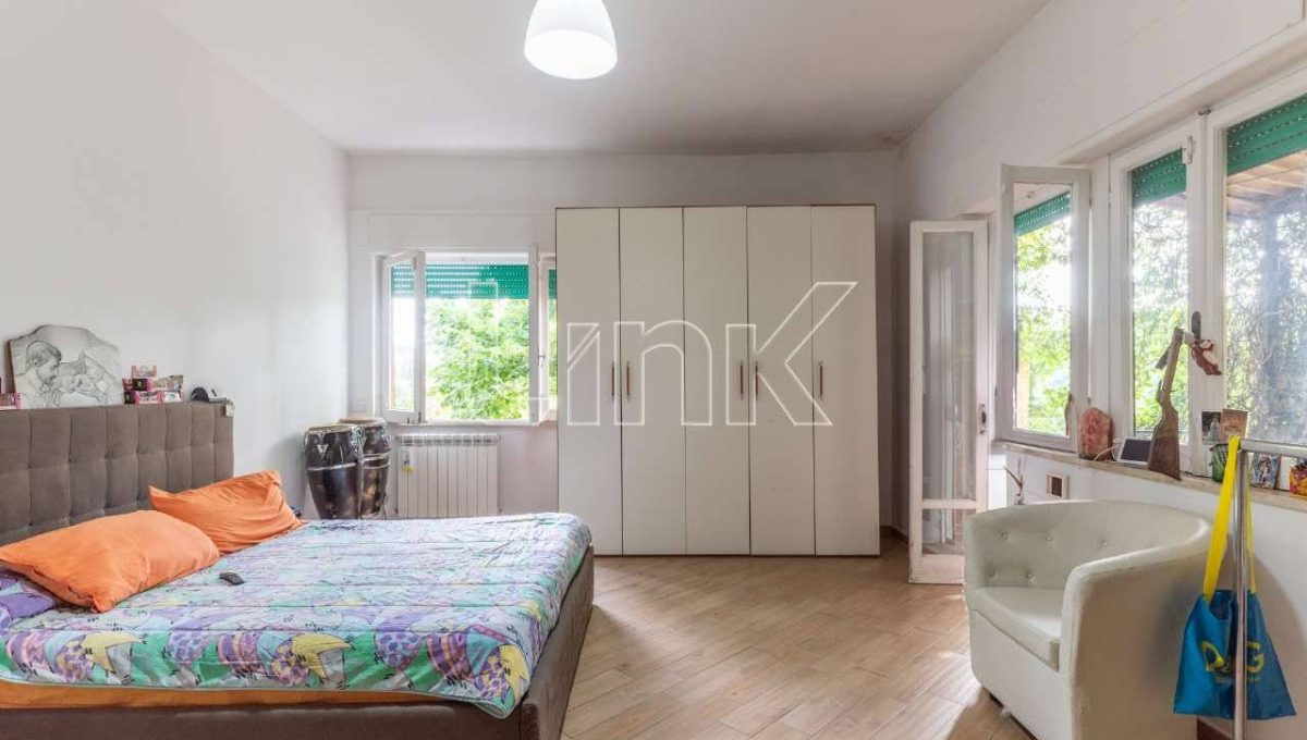 Appartamento in vendita in via della Giustiniana, Roma