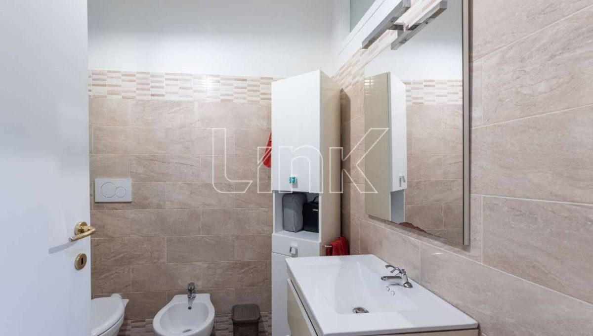 Appartamento in vendita in via della Giustiniana, Roma