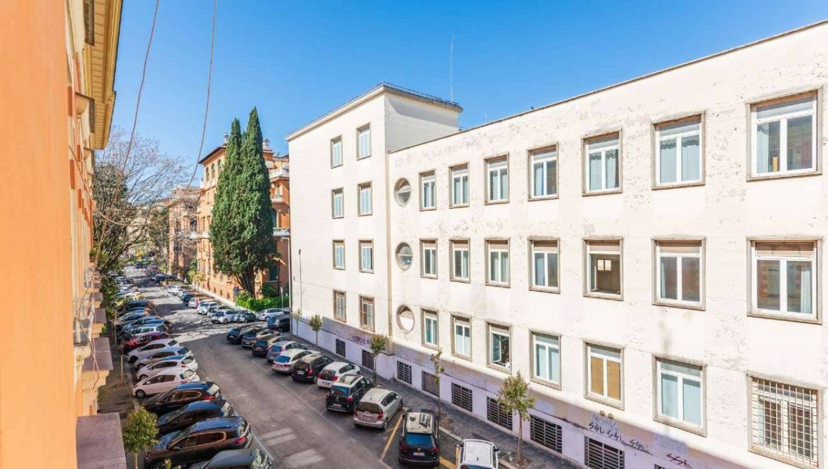 Appartamento in vendita via delle Alpi, Roma