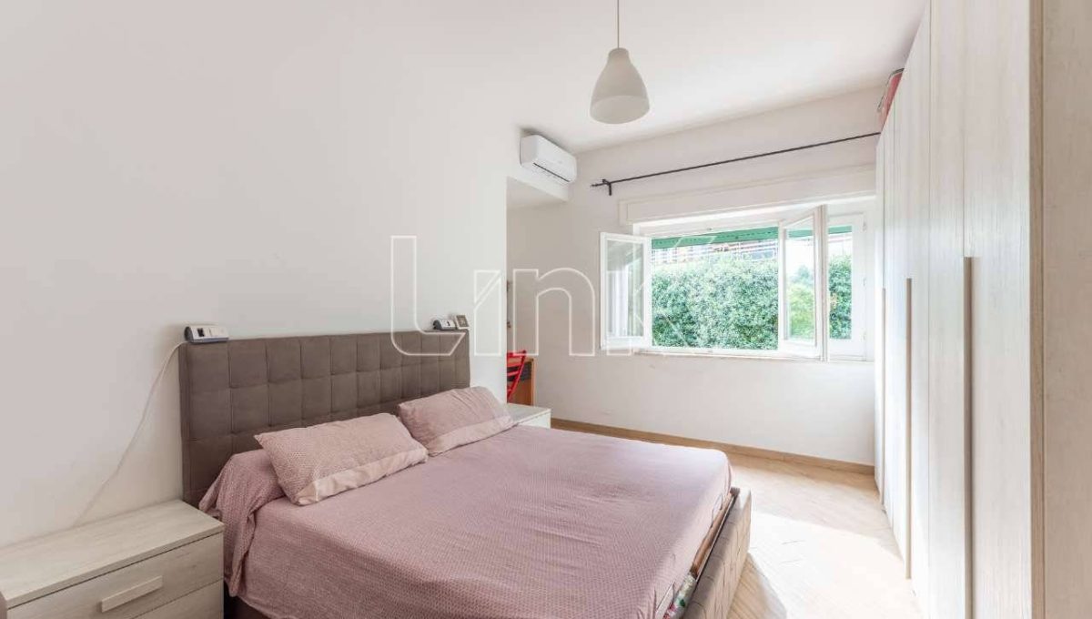 Appartamento in vendita in via della Giustiniana, Roma