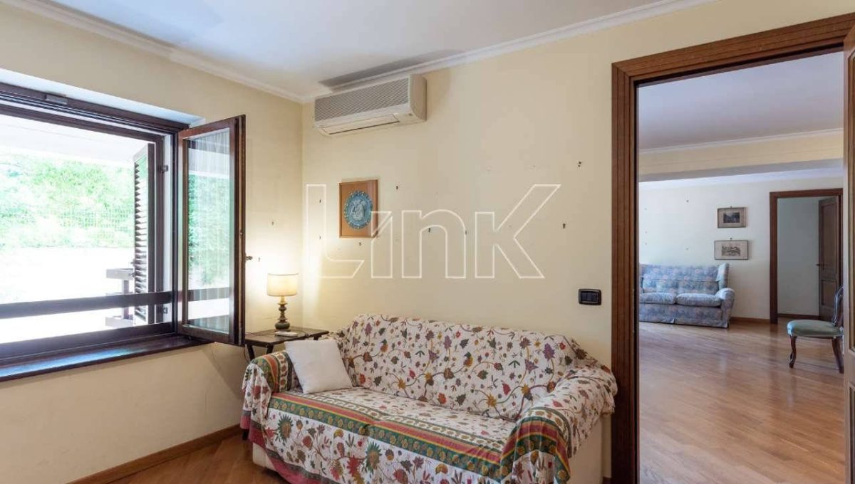 Appartamento in vendita via Vallombrosa, Roma