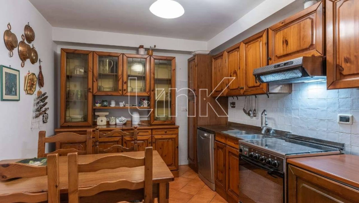 Appartamento in vendita via Vallombrosa, Roma