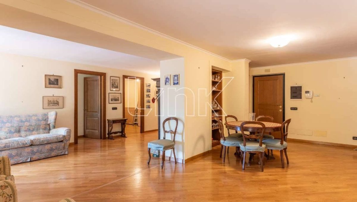 Appartamento in vendita via Vallombrosa, Roma