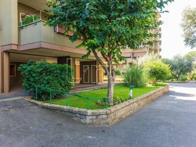 Appartamento in vendita via Paolo di Dono, Roma