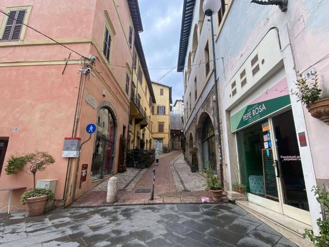 Locale commerciale in vendita Corso Giuseppe Garbaldi, Spoleto