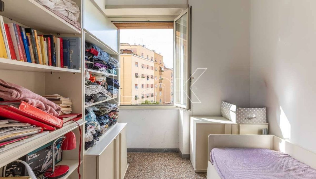 Appartamento in vendita in via Arturo Colautti, Roma