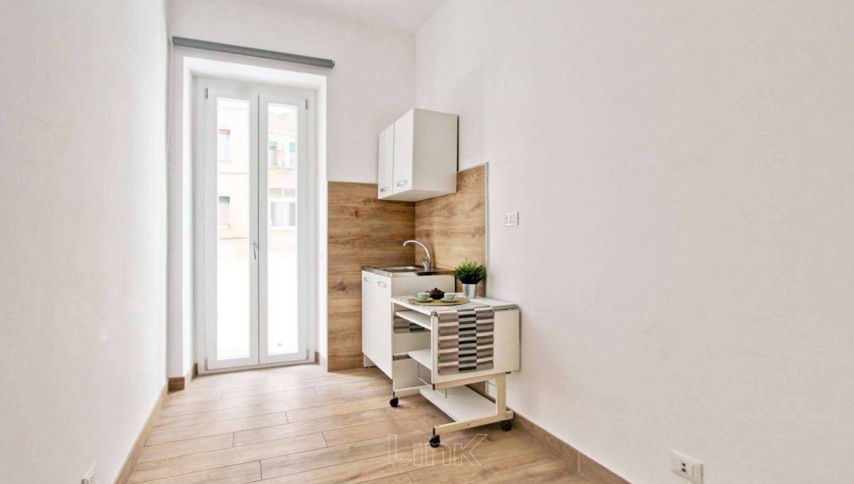 Appartamento in vendita via Antonazzo Romano, Roma