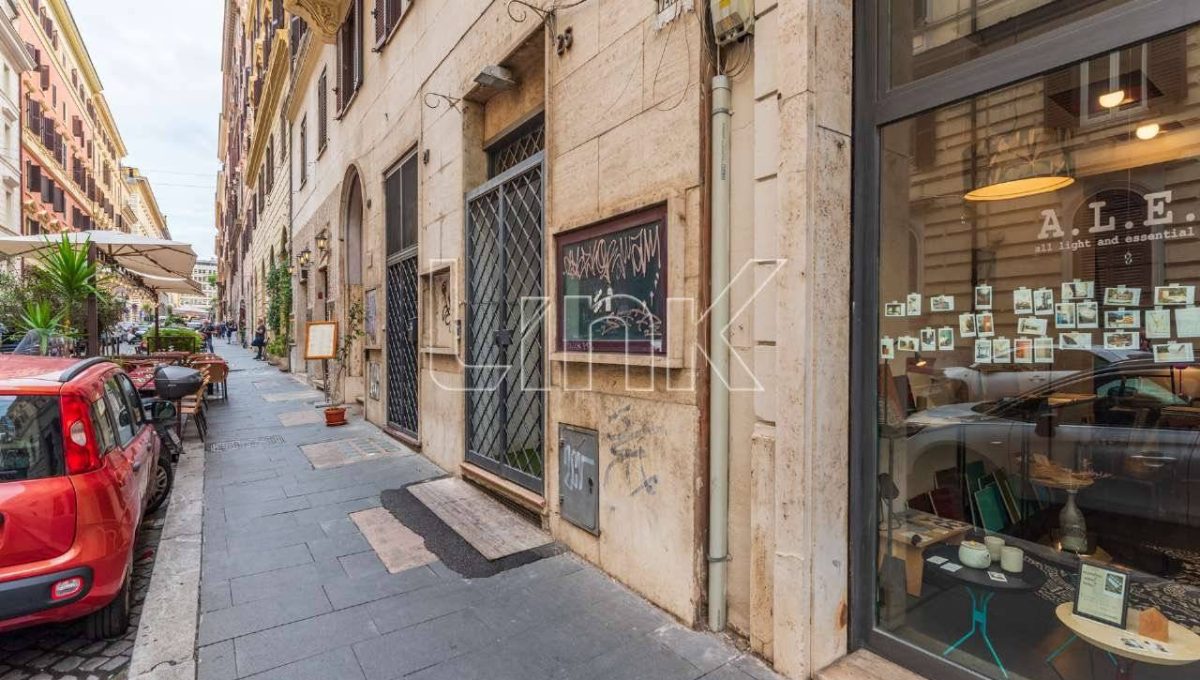 Locale commerciale in affitto via Palermo, Roma