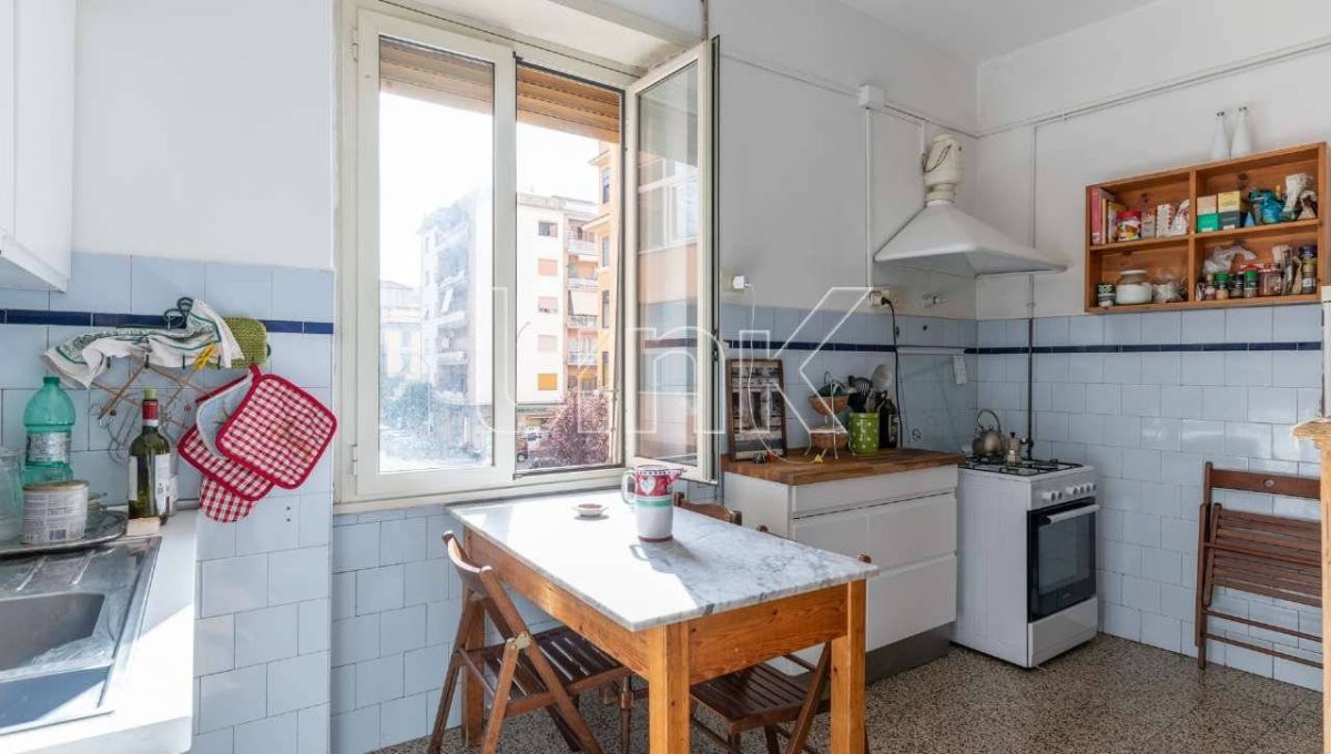 Appartamento in vendita in via Arturo Colautti, Roma