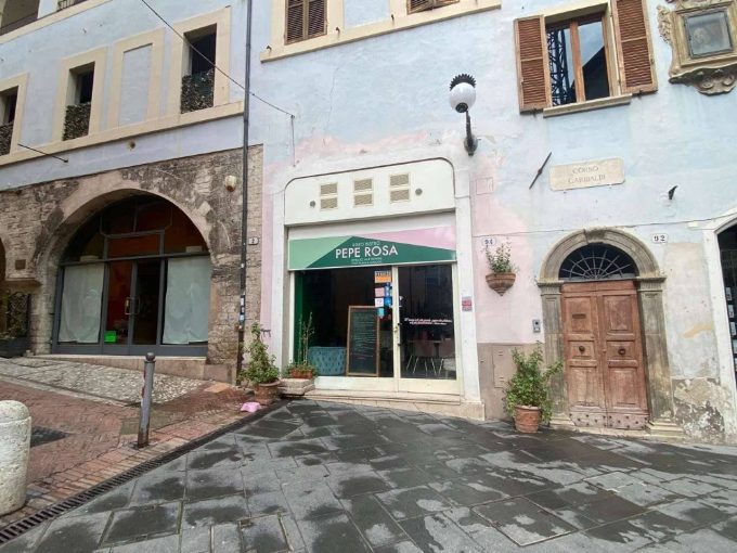 Locale commerciale in vendita Corso Giuseppe Garbaldi, Spoleto