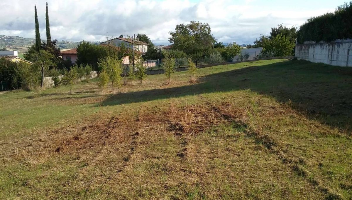 Terreno edificabile via Flaminia Vecchia, Giano dell’Umbria, Perugia
