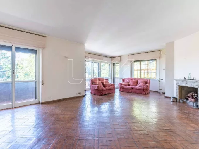 Appartamento in vendita in via Leonida Rech, Roma