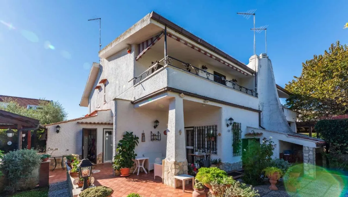 Villetta quadrifamiliare in vendita in via Casa Bianca, Marina di Cerveteri