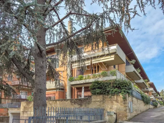 Appartamento in vendita via Dario Niccodemi, Roma