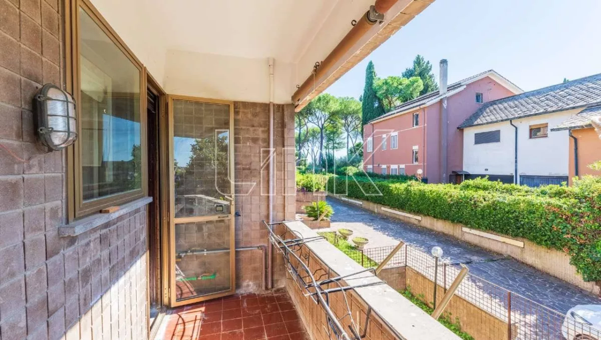 Appartamento in vendita in via Leonida Rech, Roma