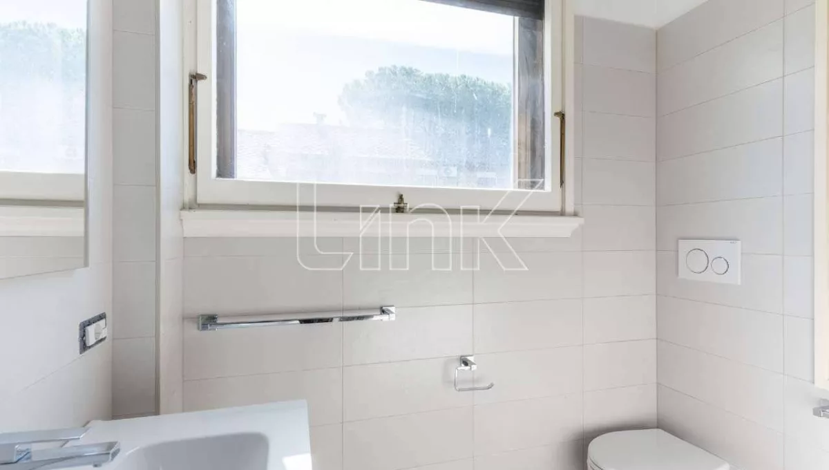Appartamento in vendita in via Leonida Rech, Roma