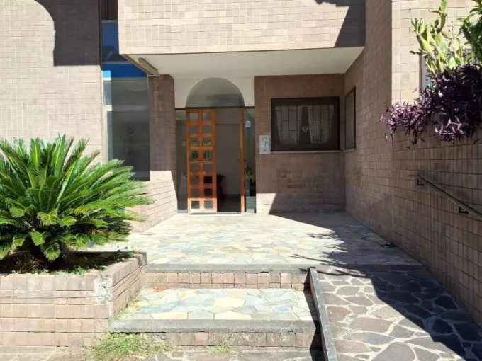 Appartamento in vendita in via Leonida Rech, Roma