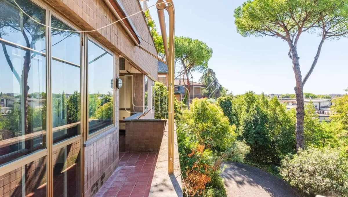 Appartamento in vendita in via Leonida Rech, Roma