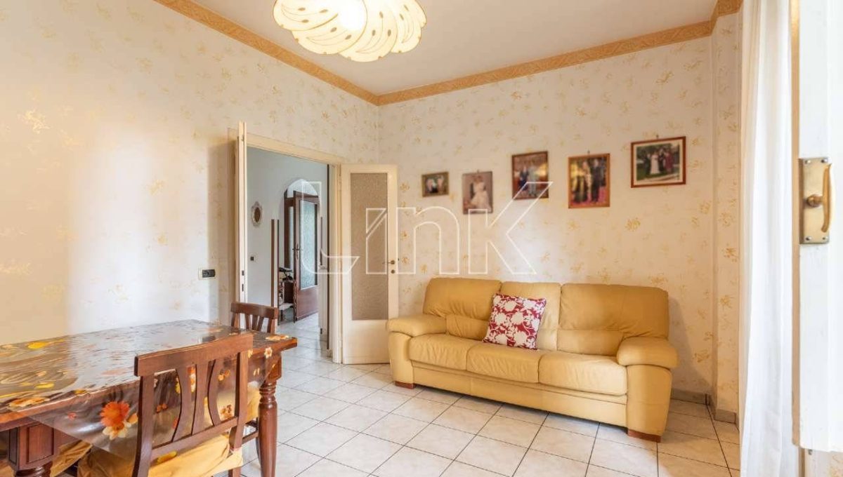 Appartamento in vendita via Ludovico de Simoni, Roma