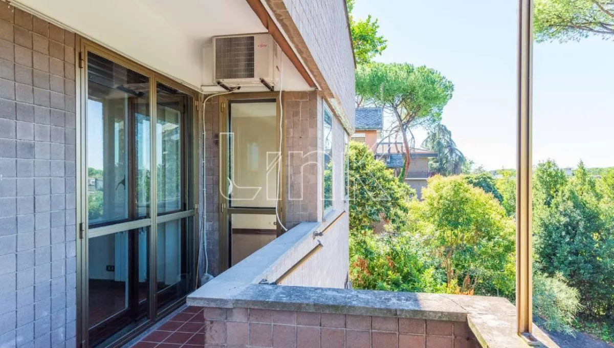Appartamento in vendita in via Leonida Rech, Roma