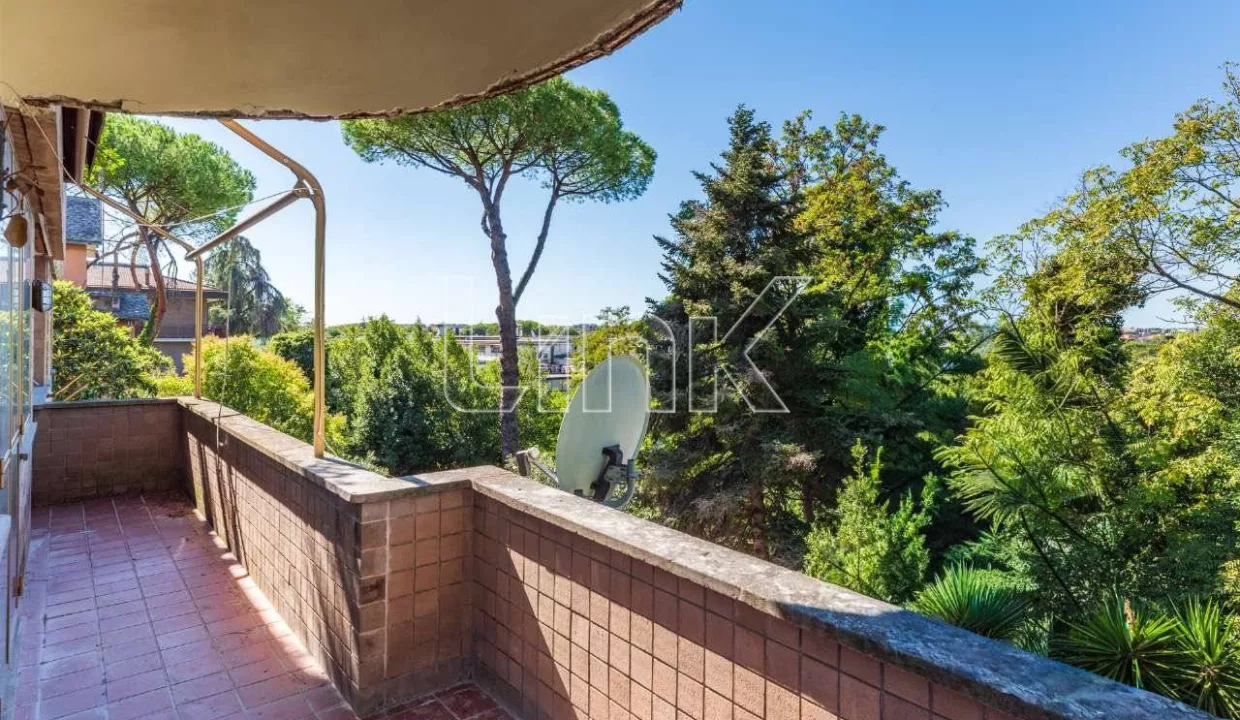 Appartamento in vendita in via Leonida Rech, Roma