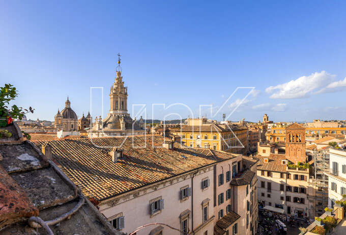 Attico e superattico in vendita via Monterone, Roma