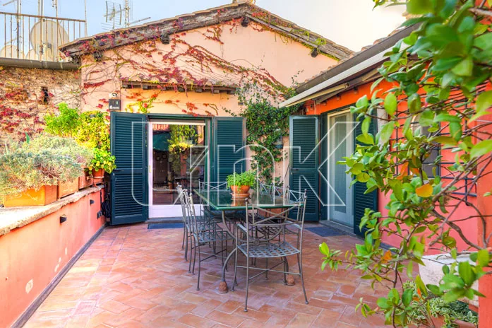 Attico e superattico in vendita via Monterone, Roma