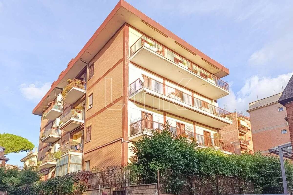 Appartamento in vendita piazza Guglielmo Marconi, Grottaferrata