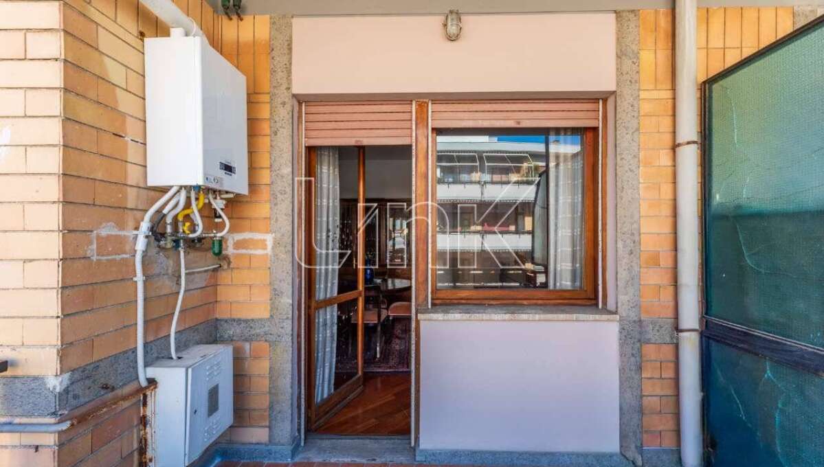 Appartamento in vendita via Comano,Roma