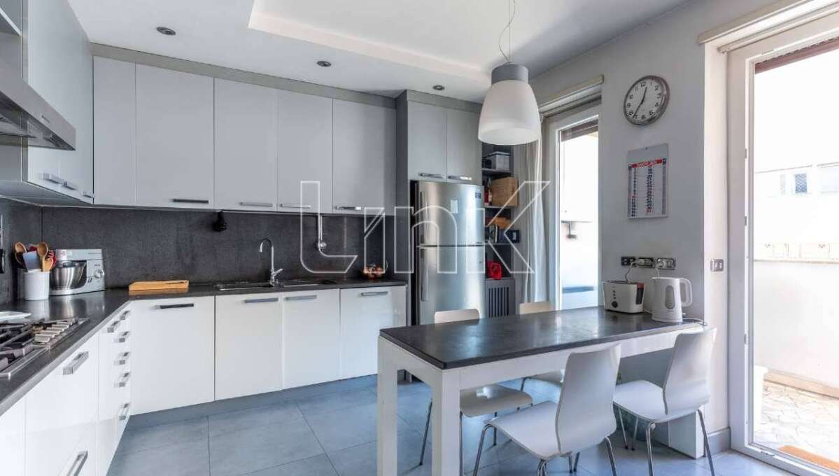 Appartamento in vendita in via Bartolomeo Intieri, Roma