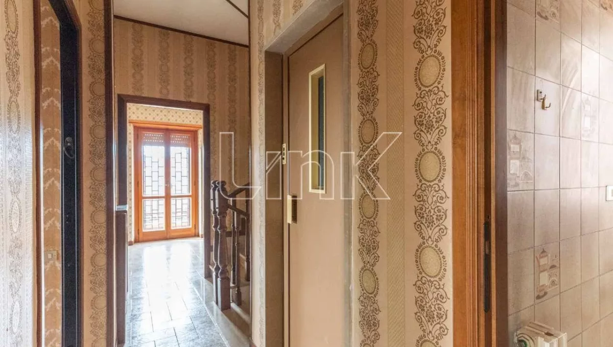 Villa quadrifamiliare in vendita in via Aristofane, Roma