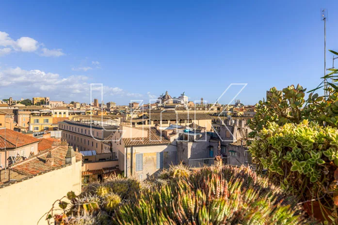 Attico e superattico in vendita via Monterone, Roma