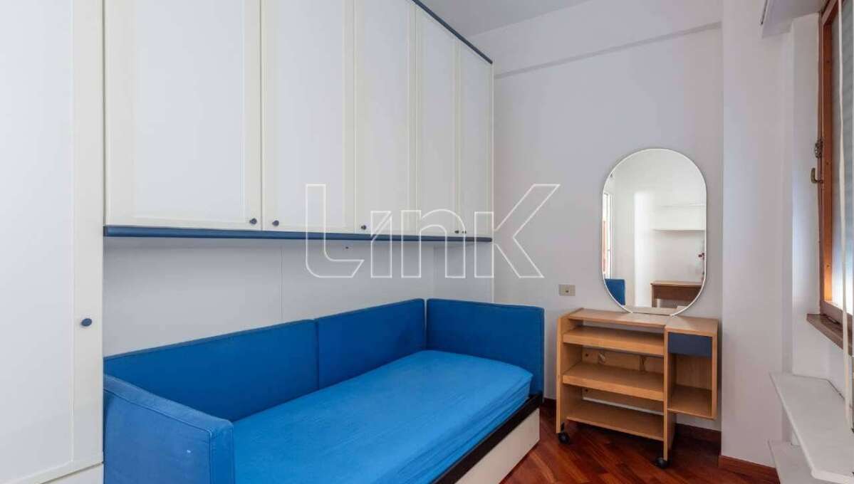 Appartamento in vendita via Comano,Roma