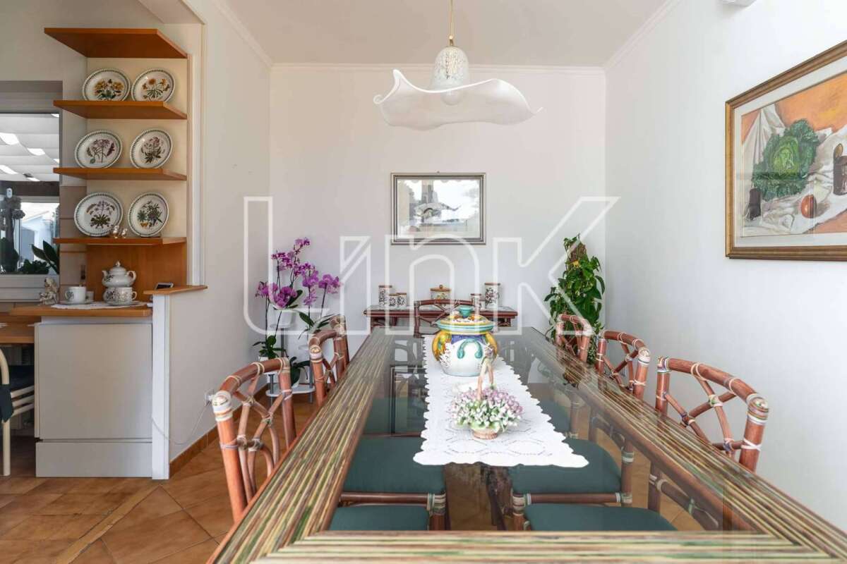 Villa in vendita via Luson, Roma