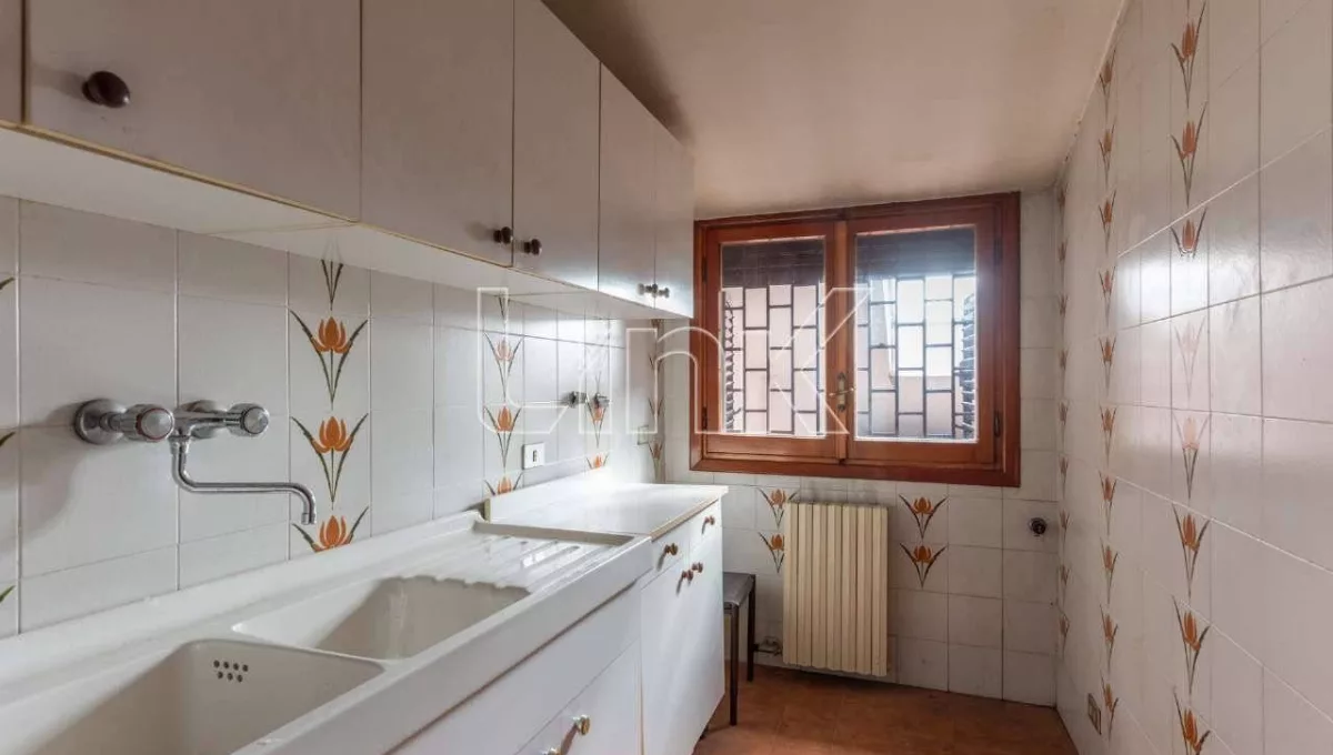 Villa quadrifamiliare in vendita in via Aristofane, Roma