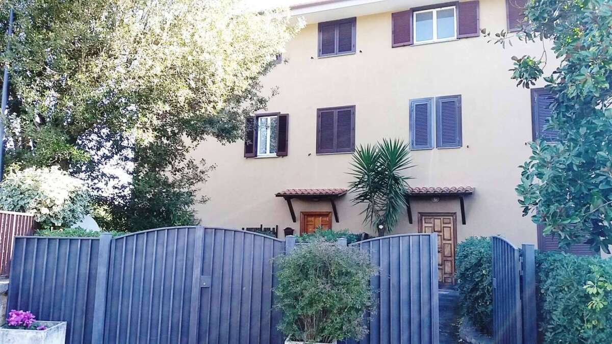 Villa in affitto via del Buon Ricovero, Roma