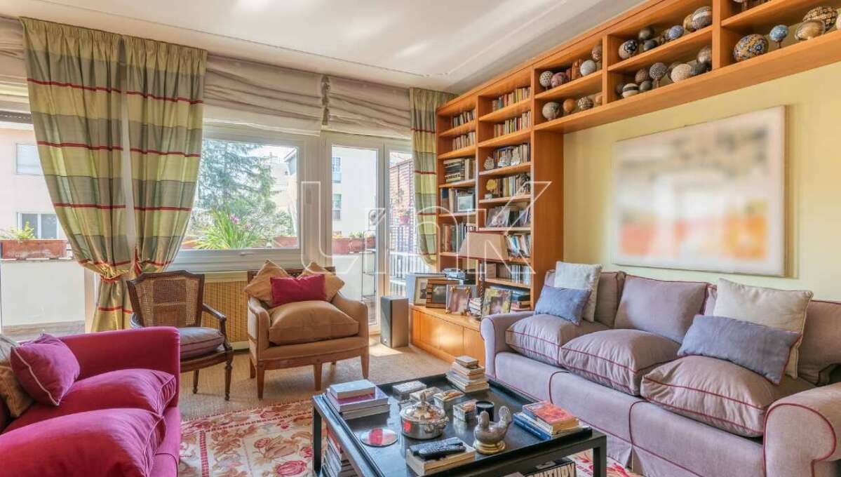 Appartamento in vendita in via Bartolomeo Intieri, Roma